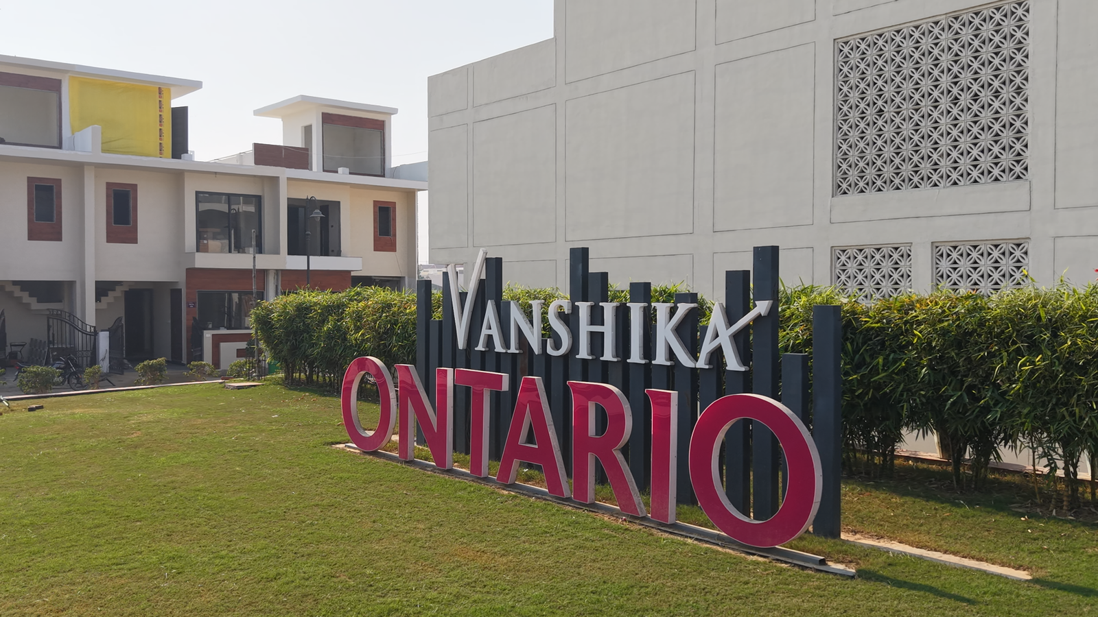 Main Signage and Boundary